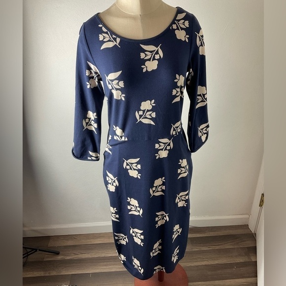 BODEN Navy Floral Print 3/4 Sleeve Midi Dress w/ Pockets Size US 6L Long - Picture 1 of 6